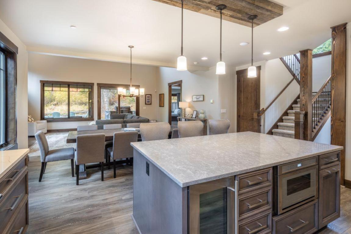Suncadia 4 Bdrm Home Beautiful Floor To Ceiling Fireplace Cle Elum Eksteriør billede